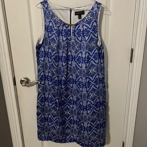 blue dress